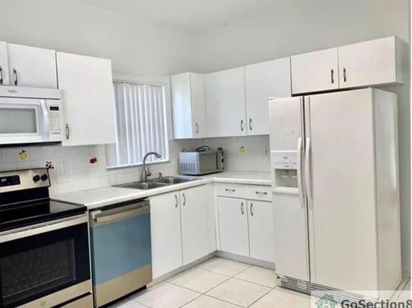 18010 SW 11th Ct, Pembroke Pines, FL 33029