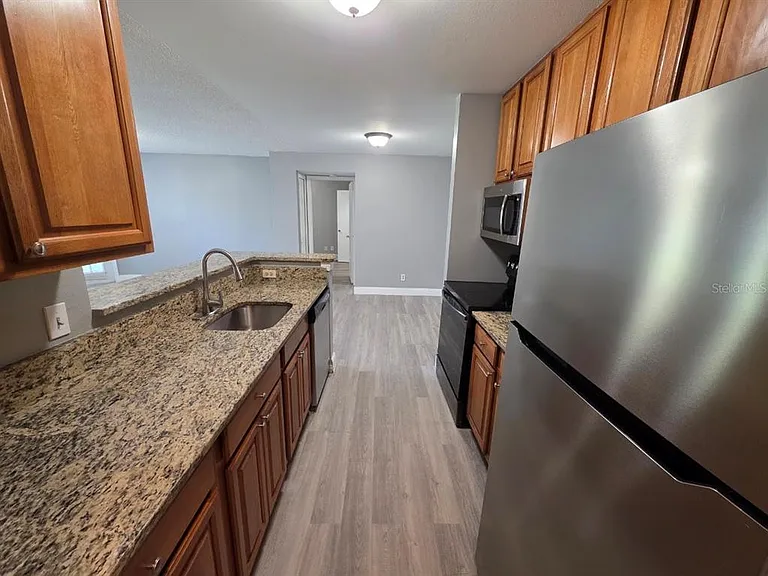 6130 Westgate Dr #102 — Photo 17