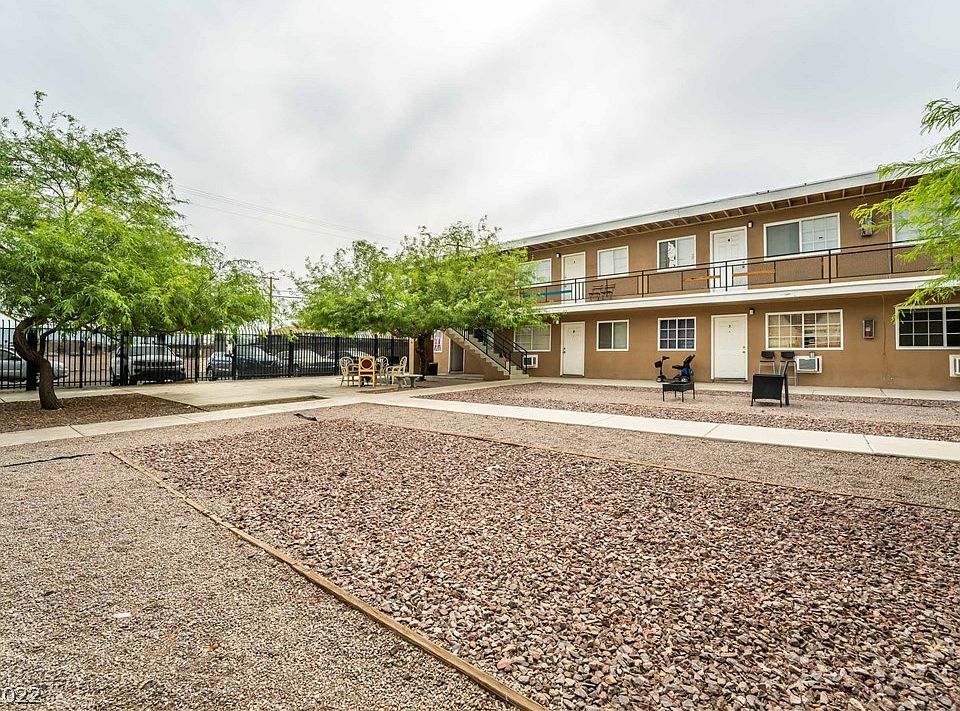 1st image of 2304 Sunrise Ave #9