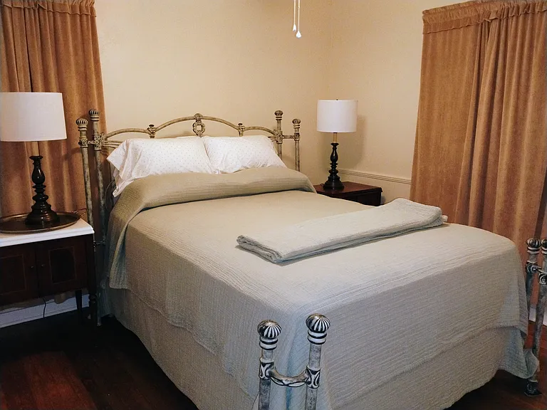2256 Bardwell Dr — Photo 7