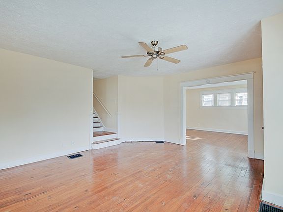 4th image of 2641 Guilford Ave