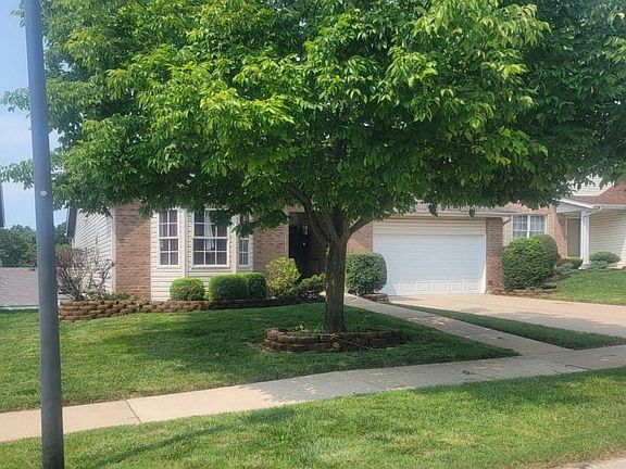 3rd image of 4533 Robbins Ave