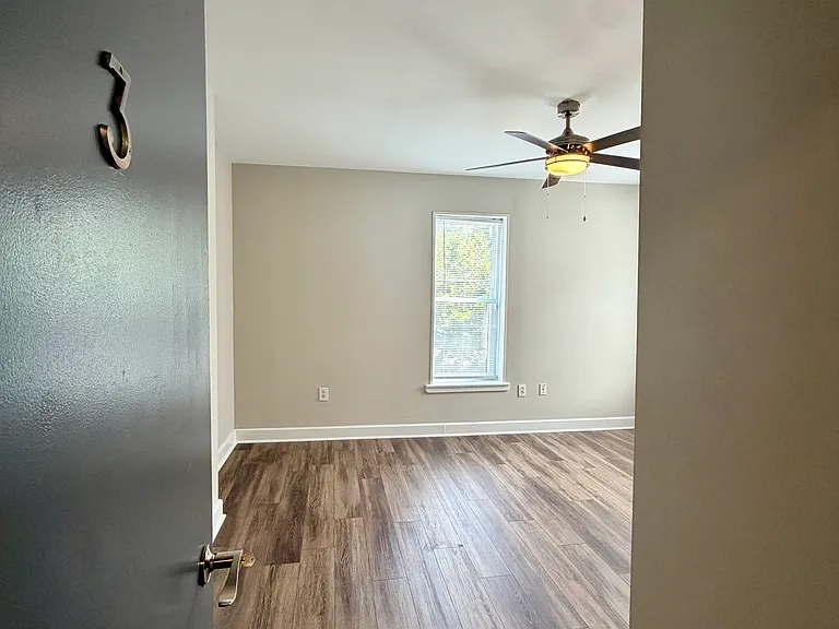 4066 Irving St #H — Photo 6