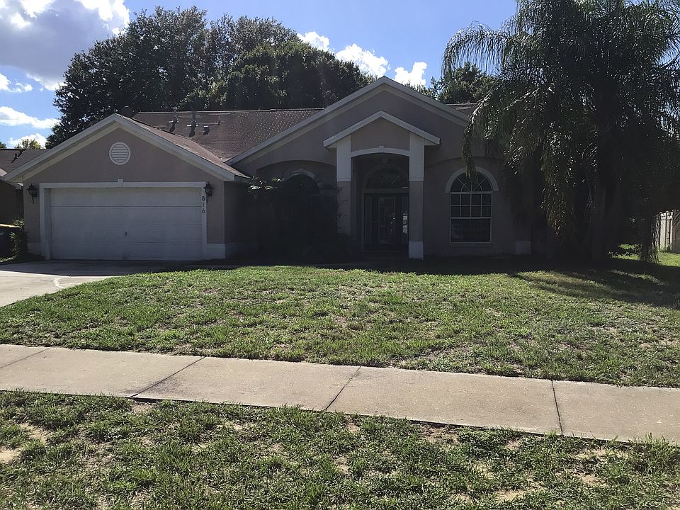 1st image of 816 Elm Forest Dr