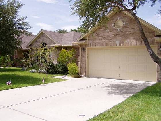 1st image of 106 Plantation Dr