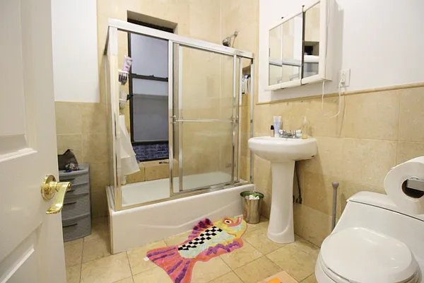 Rented by Luxor Homes & Investment Realty | media 36