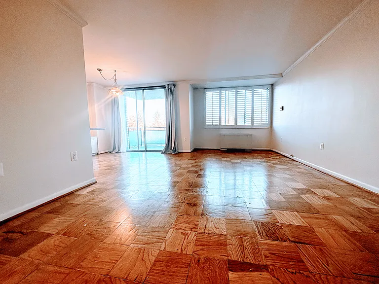 10500 Rockville Pike #527 — Photo 7