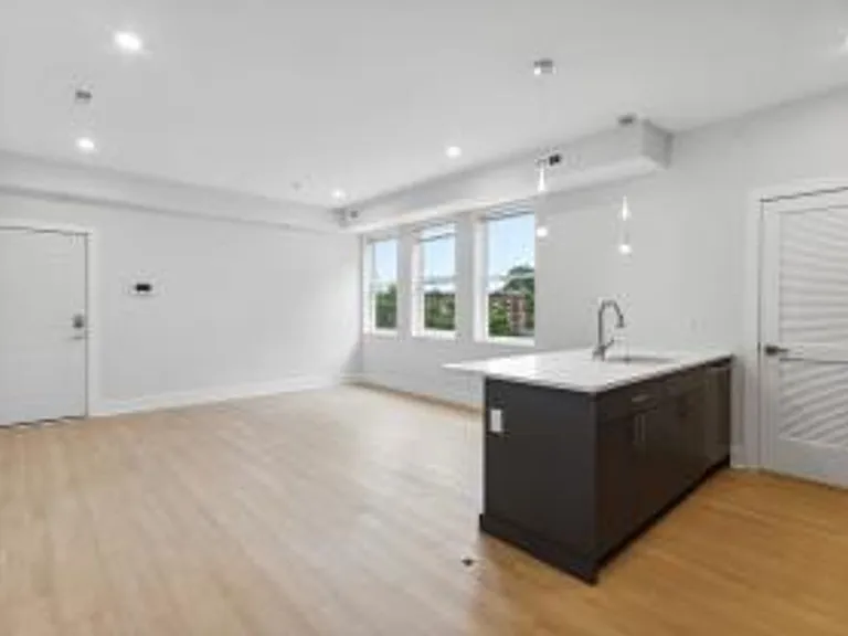 3818 Haverford Ave — Photo 1