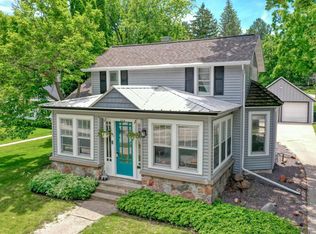 312 Main St, Pewaukee, WI 53072