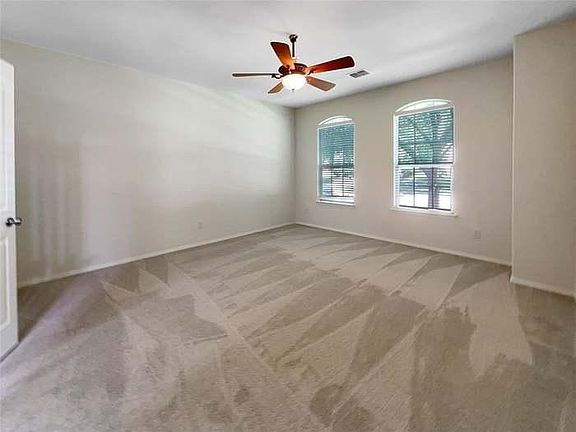 3rd image of 2604 Westpoint Dr #1B
