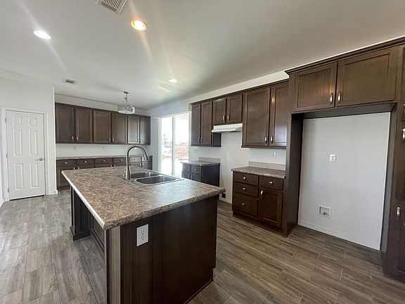 5th image of 125 Loma Verde Ln