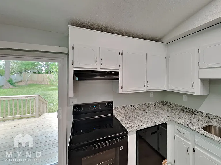 200 Buckskin Dr — Photo 4