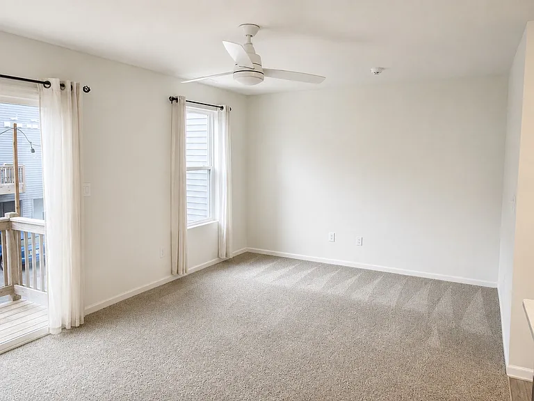 2241 Sassafras Way #C — Photo 4