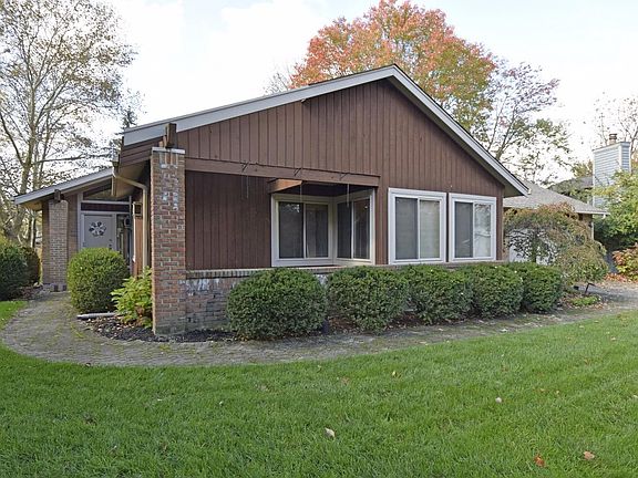 2nd image of 8303 Marigold Ln