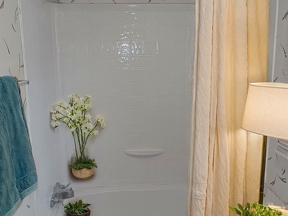 4th image of 3230 S Loop 1604 E #11566584
