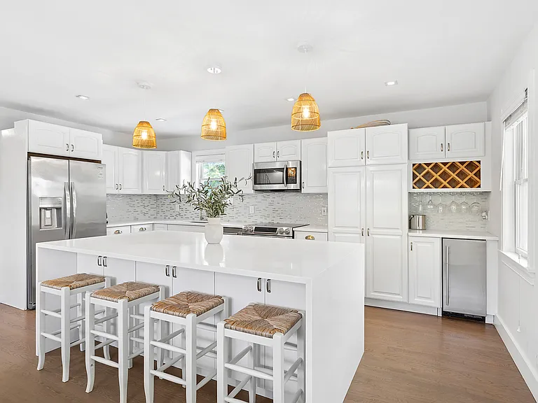 31 Highland Rd — Photo 3