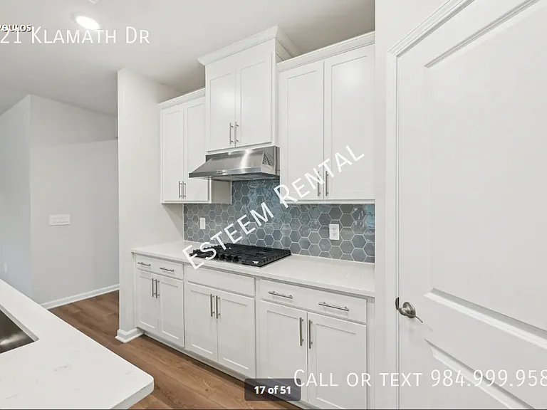 121 Klamath Dr — Photo 14