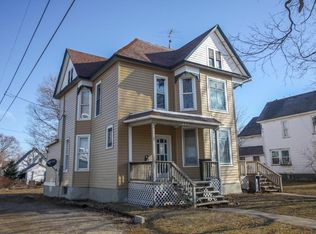 114 1st Ave NE, Hampton, IA 50441