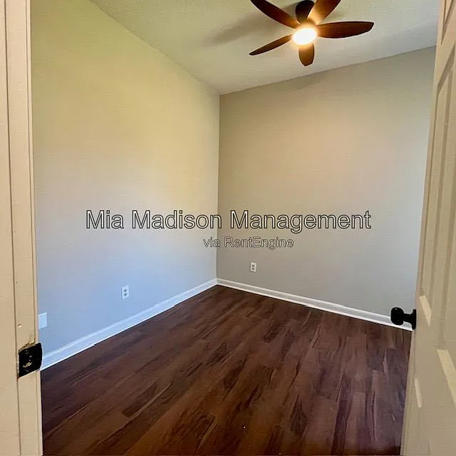 1 bed, 1.0 bath, $1,100 — Photo 4
