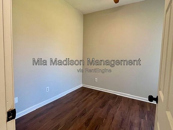 4th image of 628 W Anderson Ln