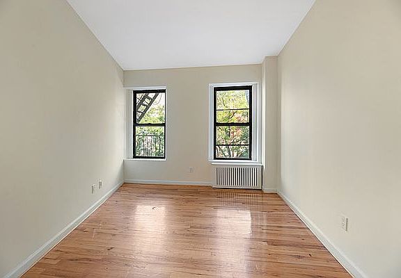 3rd image of 876 Lexington Ave APT 2B