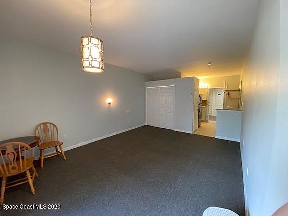 4th image of 2180 Country Club Dr APT 204