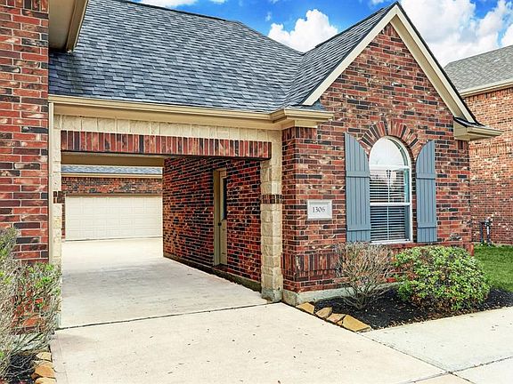 4th image of 1306 Laurel Leaf Ln