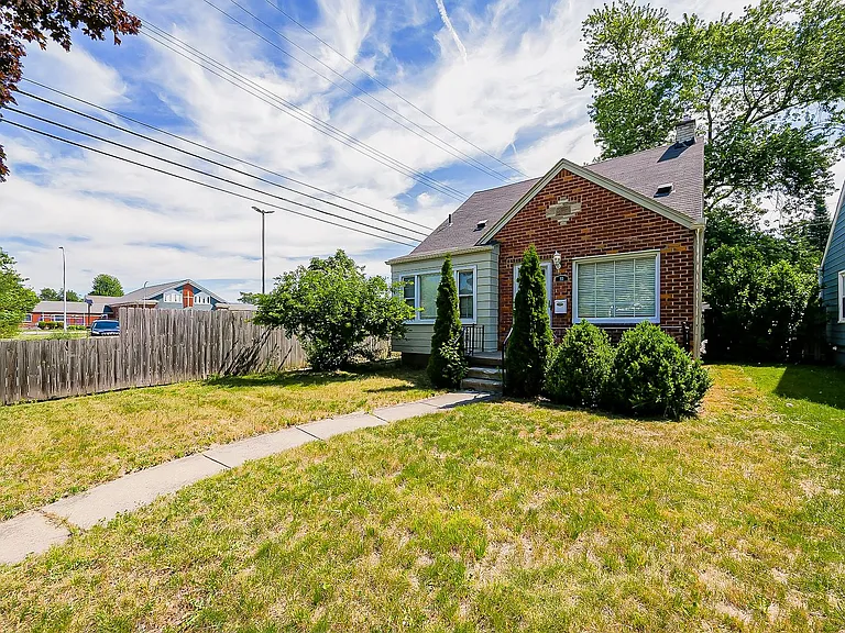 113 S Minerva Ave — Photo 38