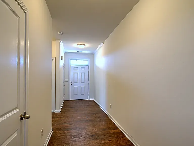 245 Hartwood Lake Ln — Photo 19