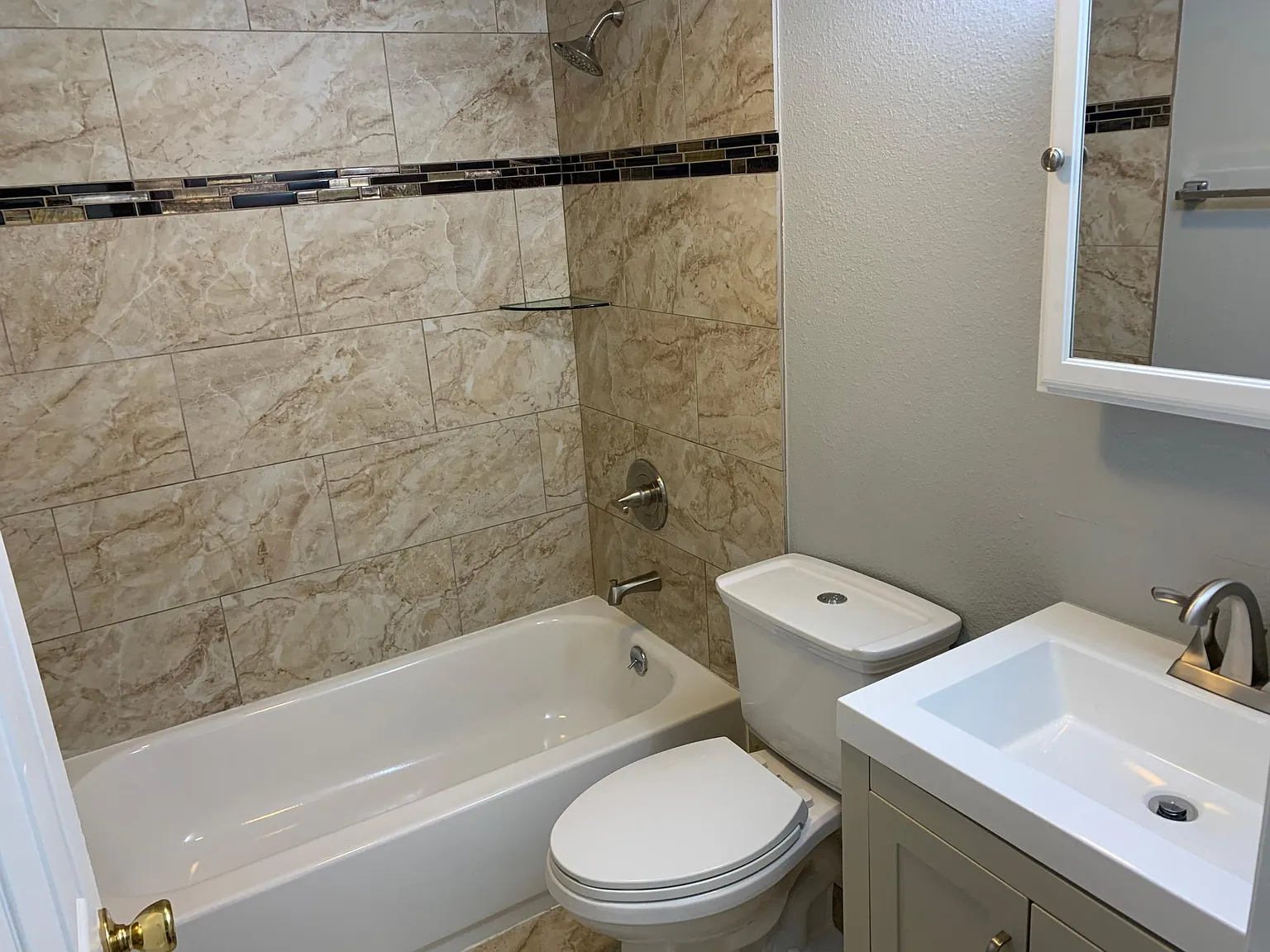 12170 E Kepner Pl — Photo 4