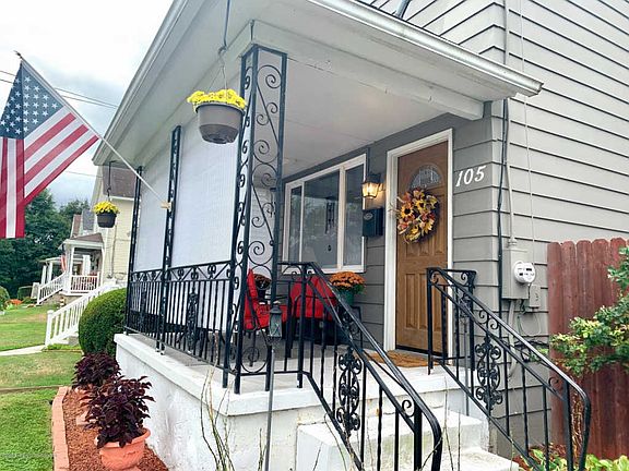 3rd image of 105 Grant St