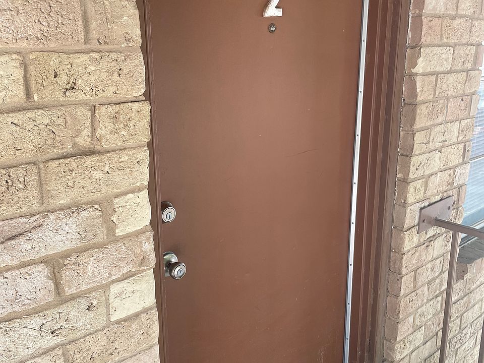 1st image of 5 Charles Pl #2
