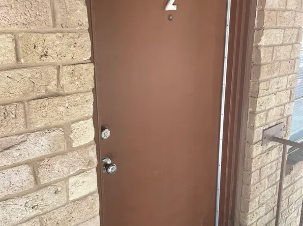 5 Charles Pl #2, Uvalde, TX 78801