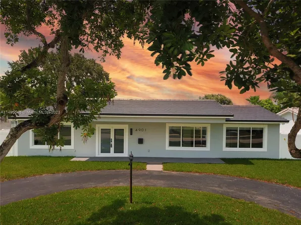 4901 Grant St, Hollywood, FL 33021