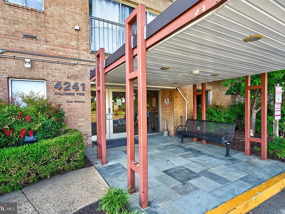 4241 Columbia Pike #506