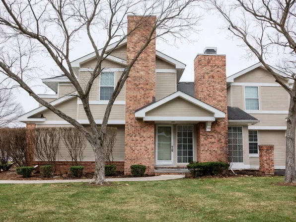 6600 Bellows Ct, West Bloomfield, MI 48322