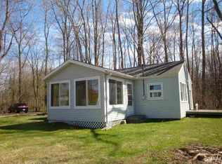 1392 E Pressler Rd, Columbia City, IN 46725