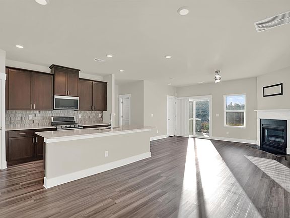 3rd image of 66 Galley Ln