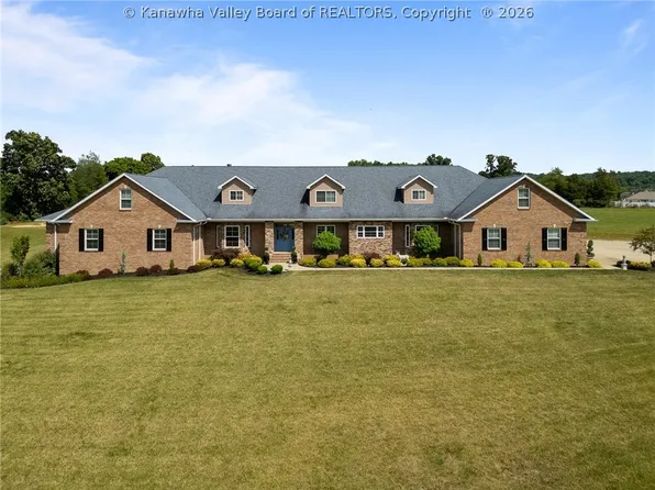 279 S 40th Dr, Evans, WV 25241