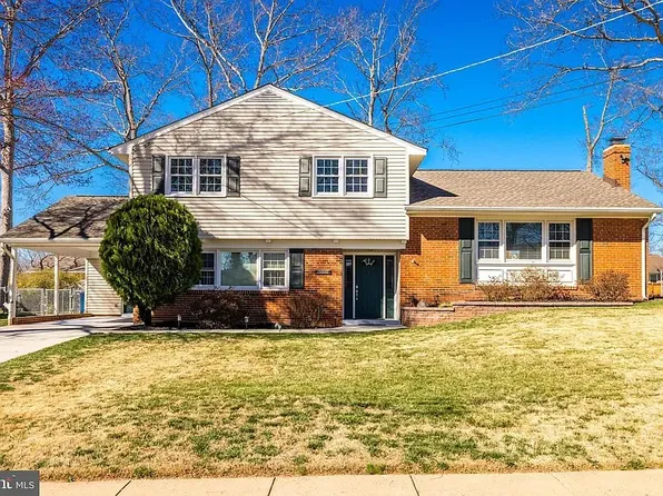 15010 Ulderic Dr, Centreville, VA 20120