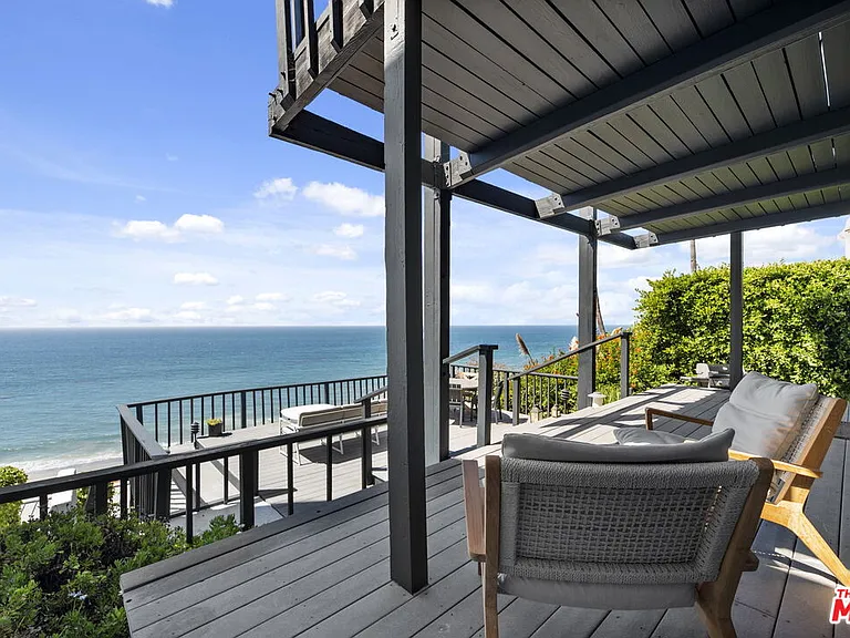 31648 Broad Beach Rd — Photo 9