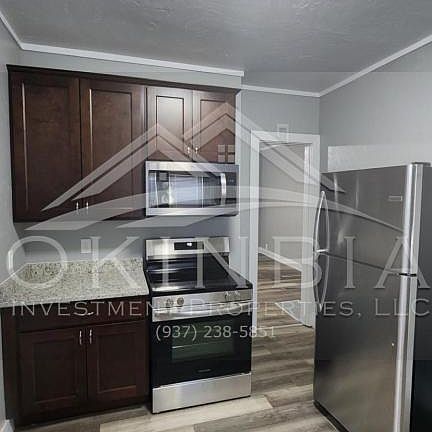 2nd image of 750 Superior Ave