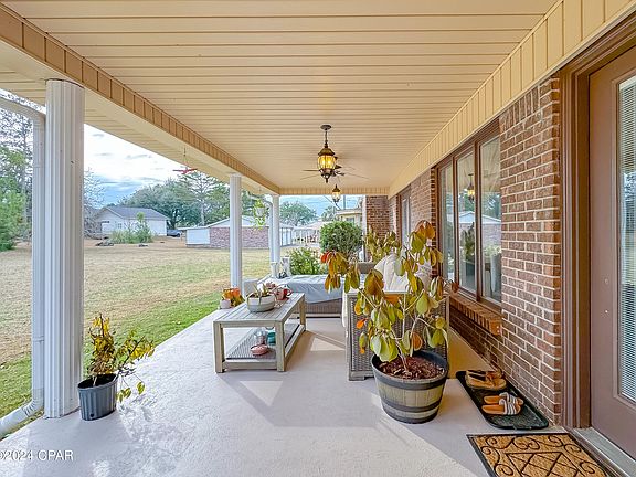 3rd image of 4619 Willow Way