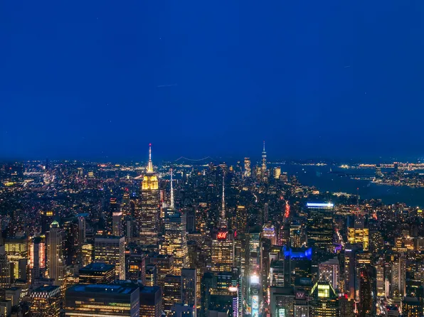 217 West 57th Street image 17 of 33