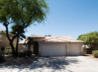 233 W Smoke Tree Rd, Gilbert, AZ 85233