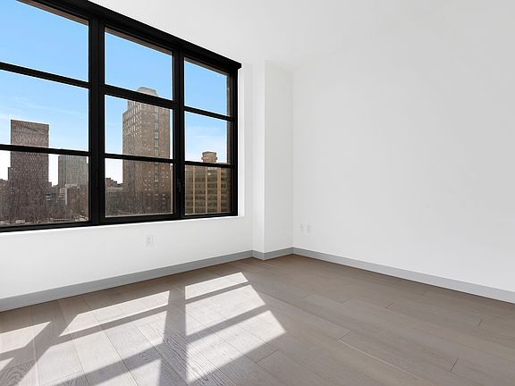 4th image of 115 York St #10H