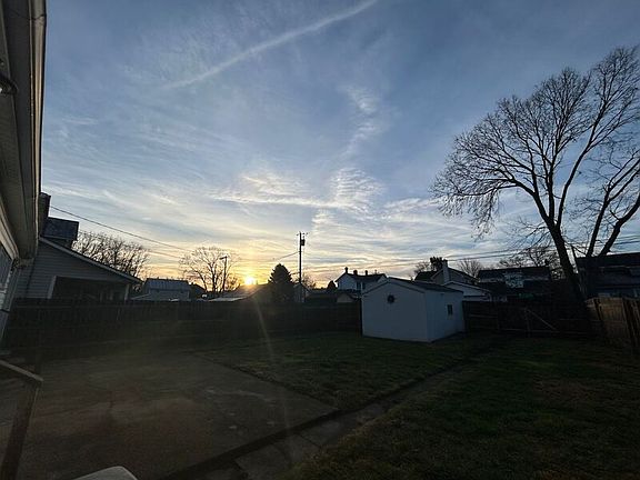 3rd image of 534 Buckeye St