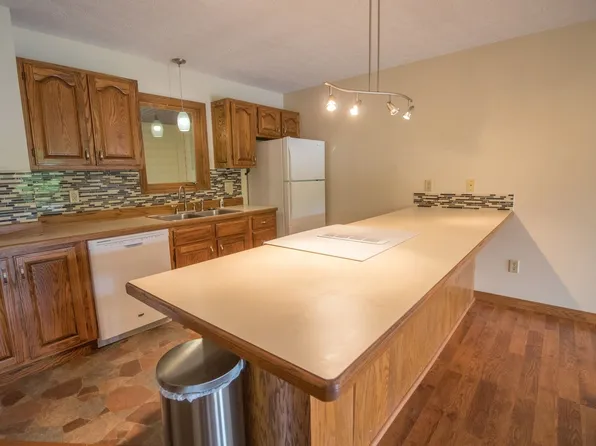 611 Mariner Vlg, Morgantown, WV 26508