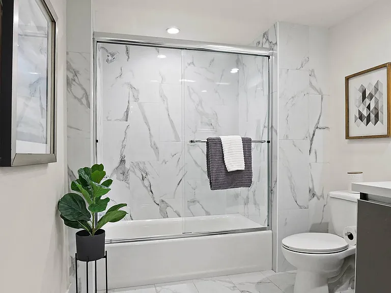 Spacious Bathroom with Full-Size Bathtub