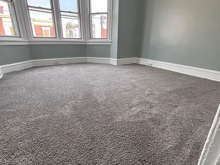 228 N Edgewood St — Photo 8